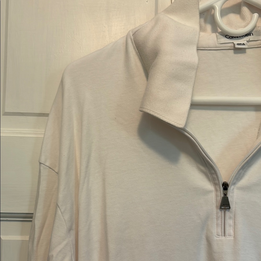Calvin Klein White Sweatshirt - Picture 2 of 5